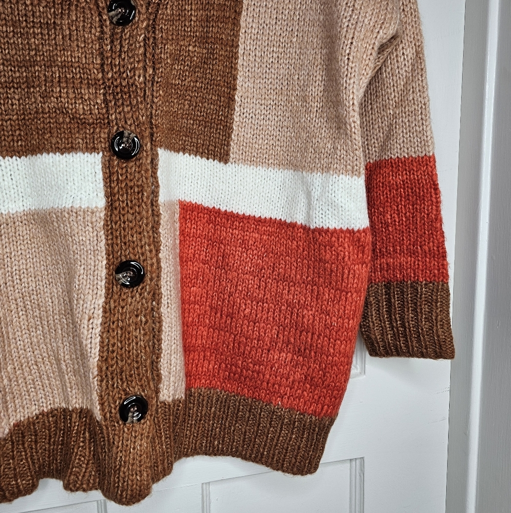 Lush Colorblock Cardigan - Picture 3 of 10